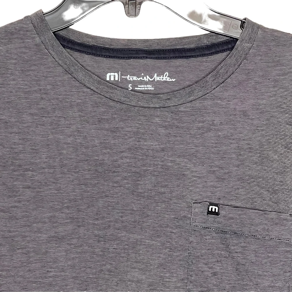 Travis Mathew Mens T-Shirt Size Small Gray Stripe 100% Pima Cotton SS‎ Pullover